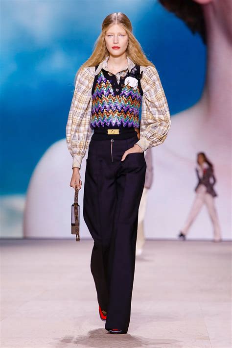 louis vuitton spring-summer 2020|louis vuitton ladies show 2020.